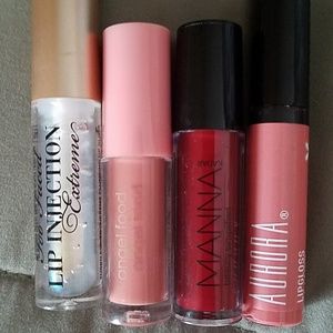 *Flash sale-1 hour*Set of 4 mini lip products
